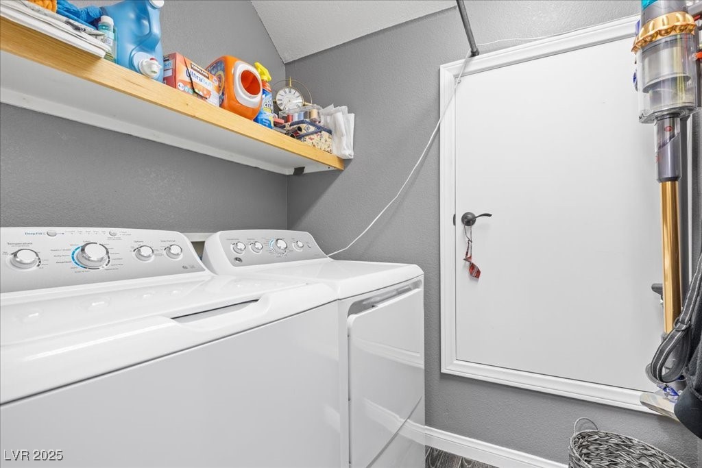 Henderson, Nevada 89074, United States, 3 Bedrooms Bedrooms, ,2 BathroomsBathrooms,Residential,Active,194145