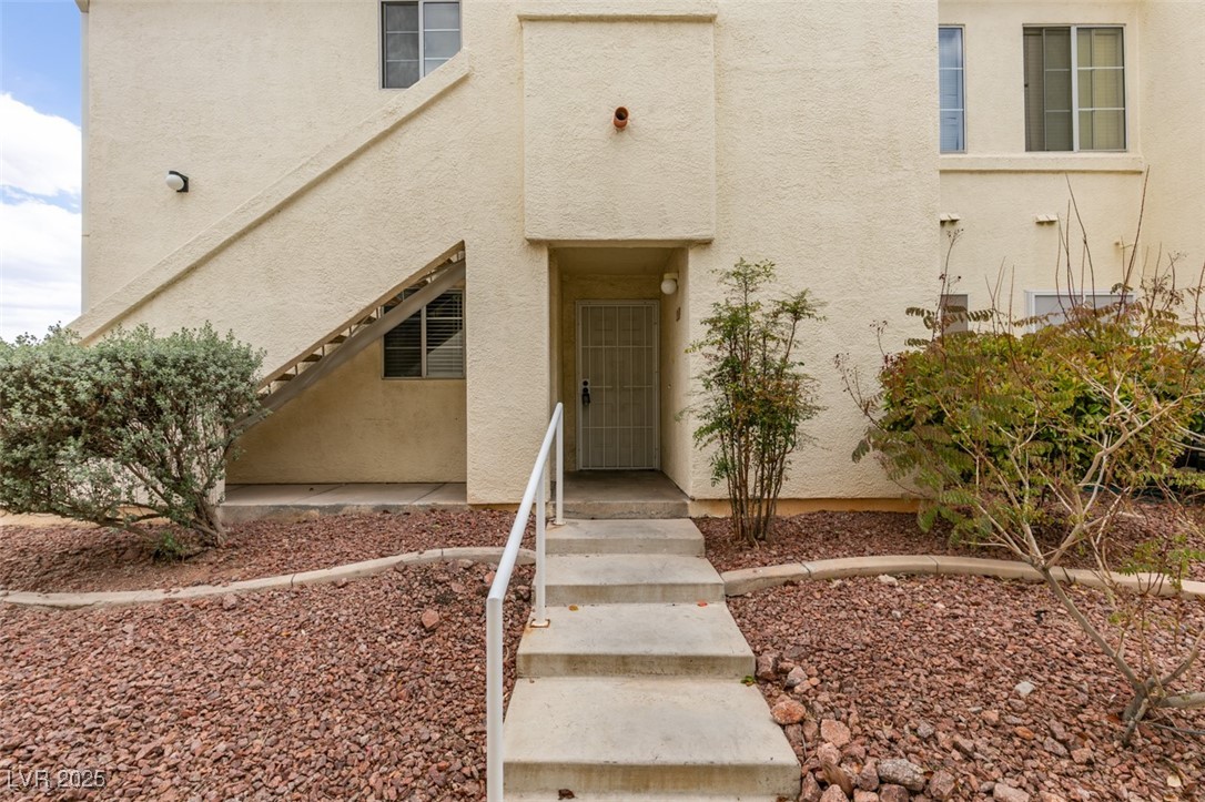 698 S Racetrack Road 114
