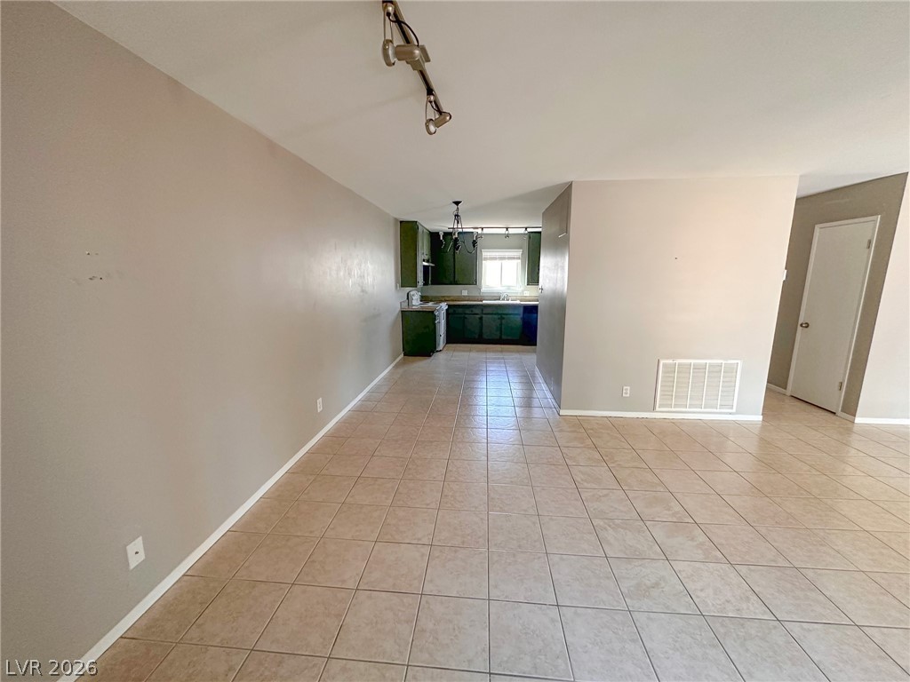 641 Pecos Way