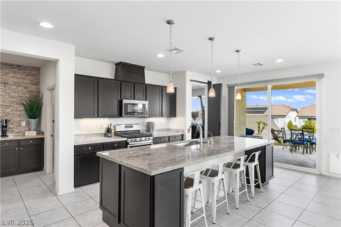 4558 Eagle Nest Peak Street