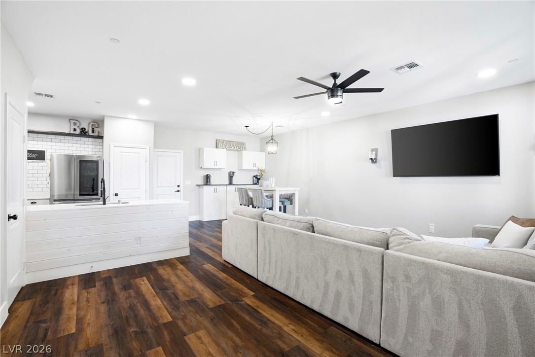 3262 Palindrome Avenue