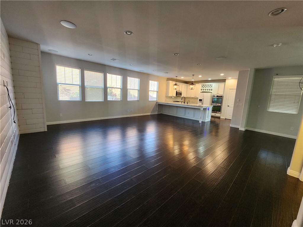 5476 Sentinel Point Court