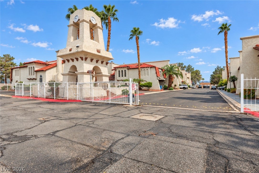 4951 Schumann Drive