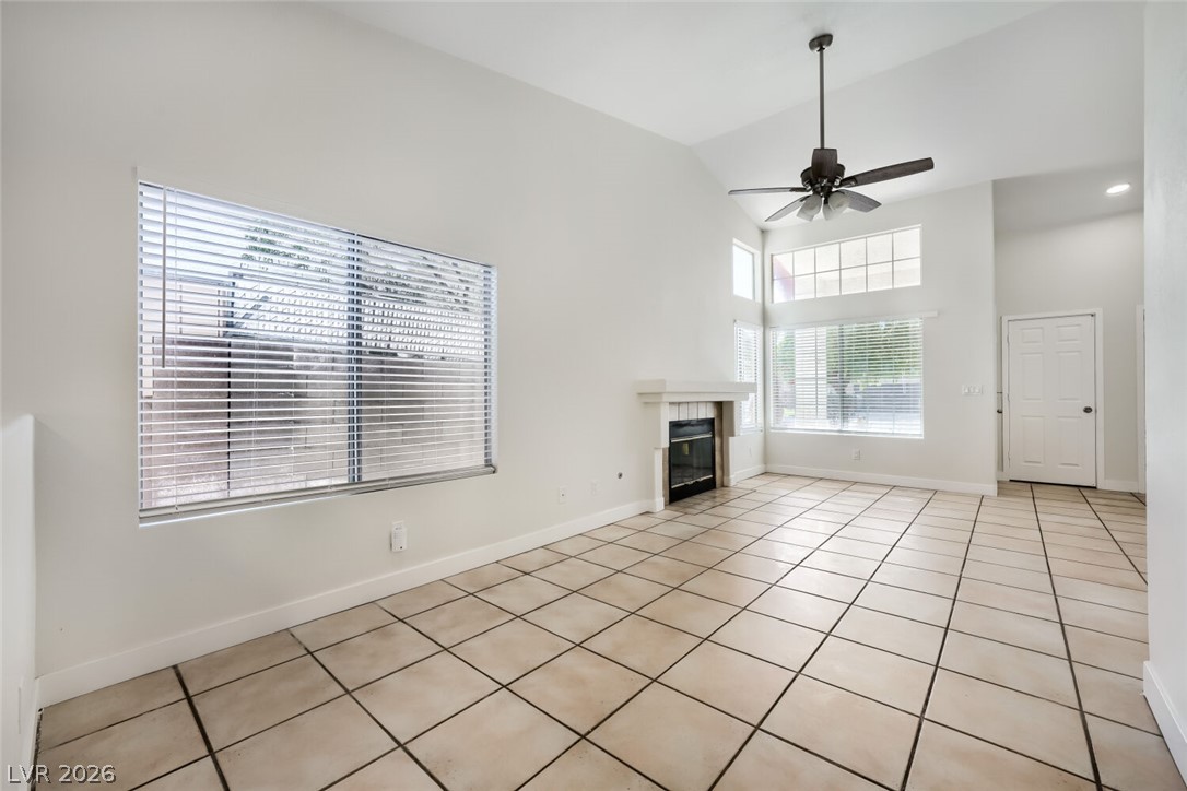 2709 Camphor Tree Street
