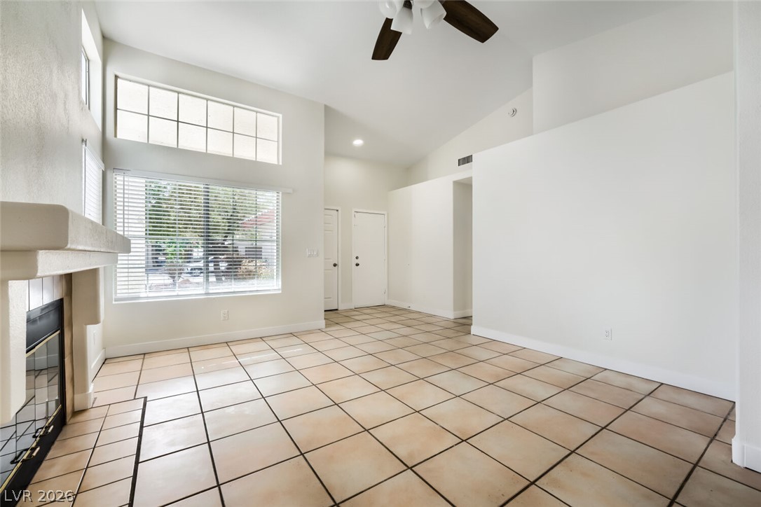 2709 Camphor Tree Street