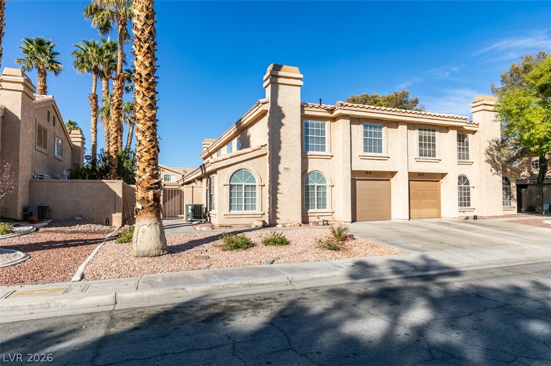 2810 Briar Knoll Drive