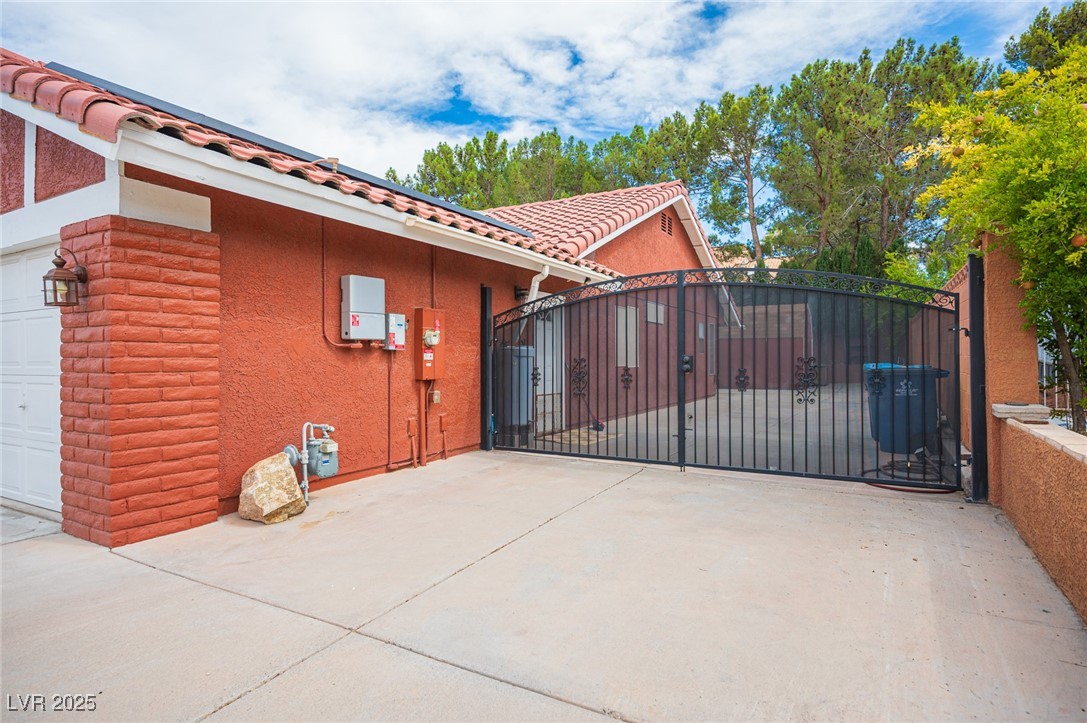 8617 Surtidor Drive