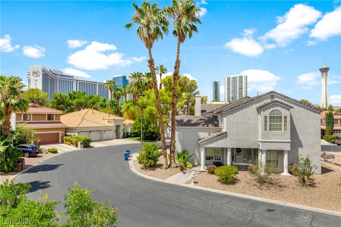 2847 Queens Courtyard Drive