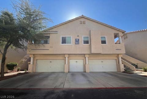 Townhouse For Rent - 7450 S Eastern Avenue #1071<br/> Clark County, Las Vegas, NV 89123
