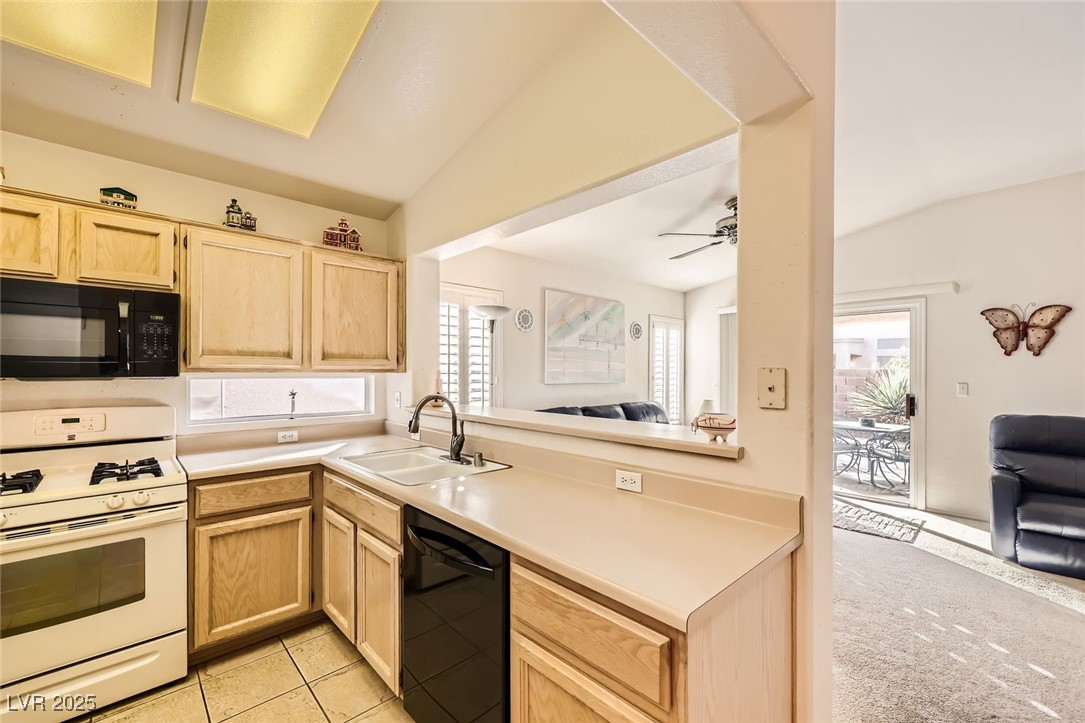 2105 Poppywood Avenue, Henderson, Nevada image 22