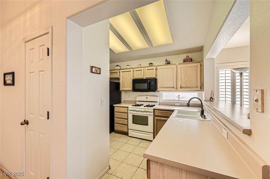 2105 Poppywood Avenue, Henderson, Nevada image 23
