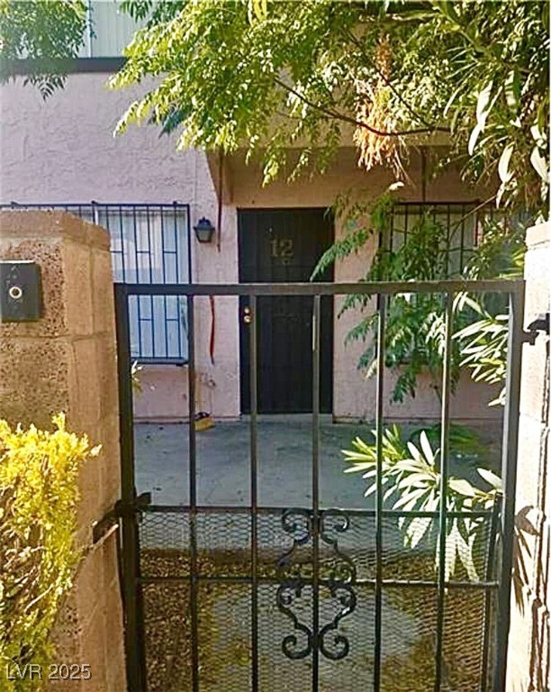 Las Vegas, Nevada 89119, United States, 2 Bedrooms Bedrooms, ,2 BathroomsBathrooms,Residential,Active,110768