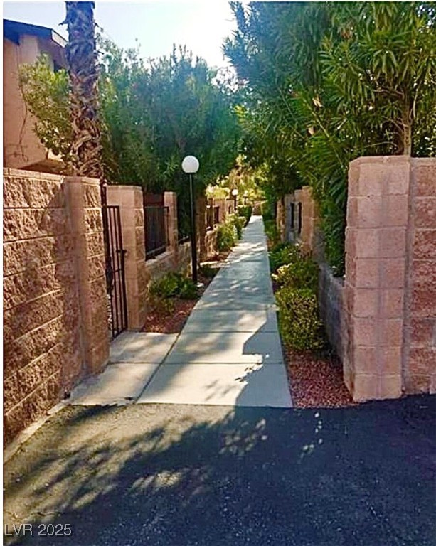 Las Vegas, Nevada 89119, United States, 2 Bedrooms Bedrooms, ,2 BathroomsBathrooms,Residential,Active,110768