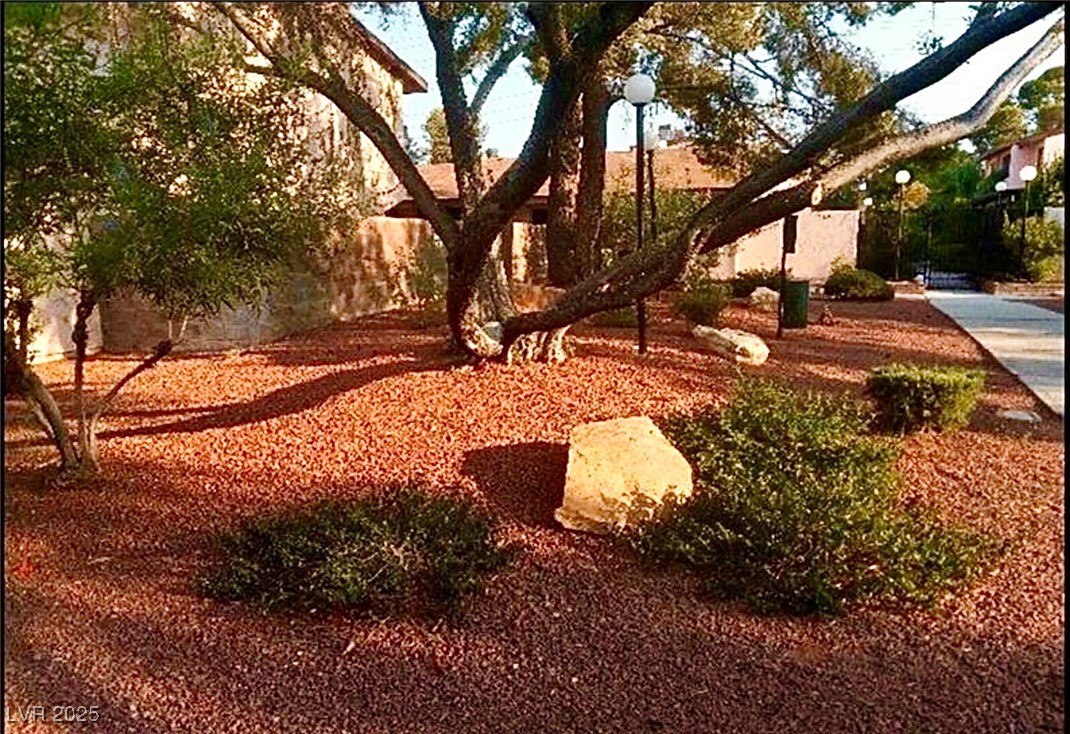 Las Vegas, Nevada 89119, United States, 2 Bedrooms Bedrooms, ,2 BathroomsBathrooms,Residential,Active,110768