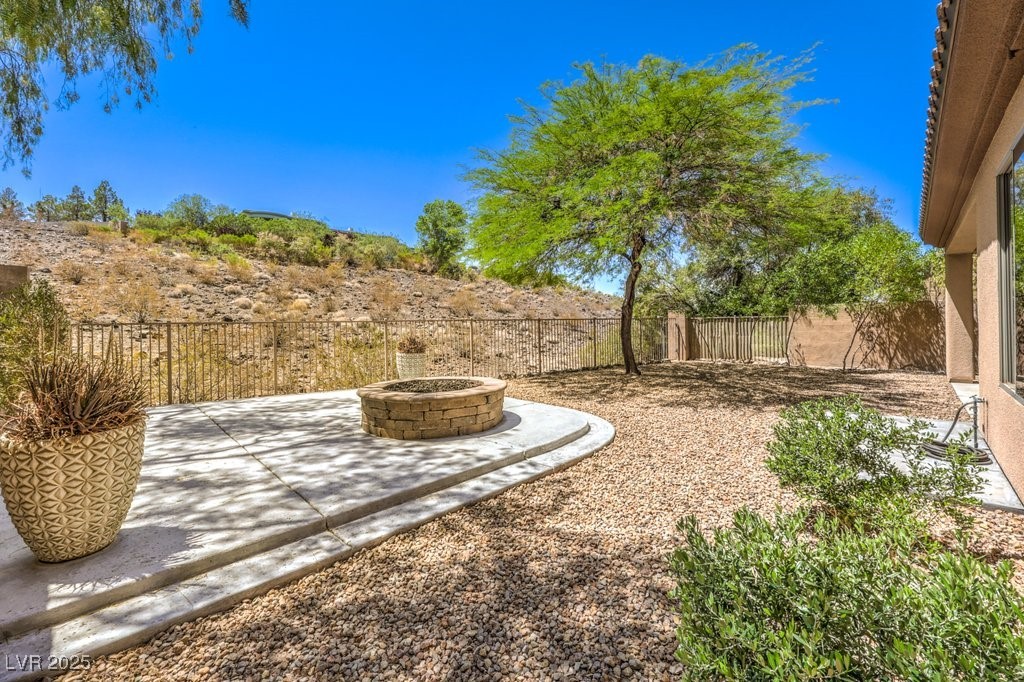 35 Glade Water Drive, Henderson, Nevada image 39