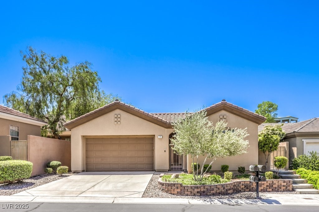35 Glade Water Drive, Henderson, Nevada image 1
