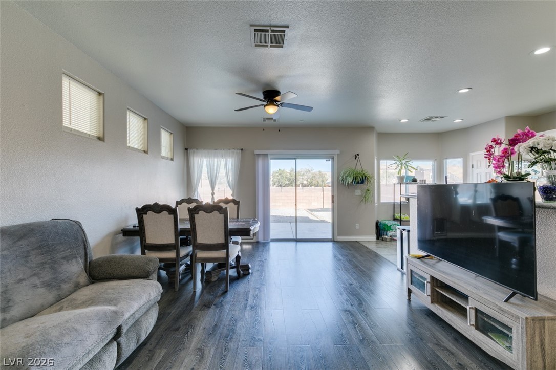 3816 Hollycroft Drive