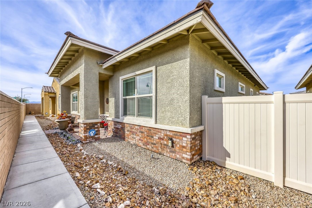 213 Copland Canyon Avenue