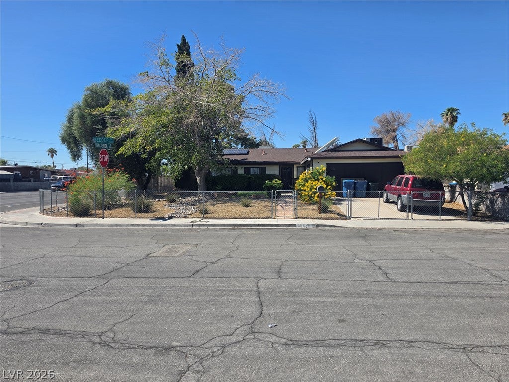 Photo of 5289 Reeder Circle, Las Vegas, NV 89119 (MLS # 2824192)