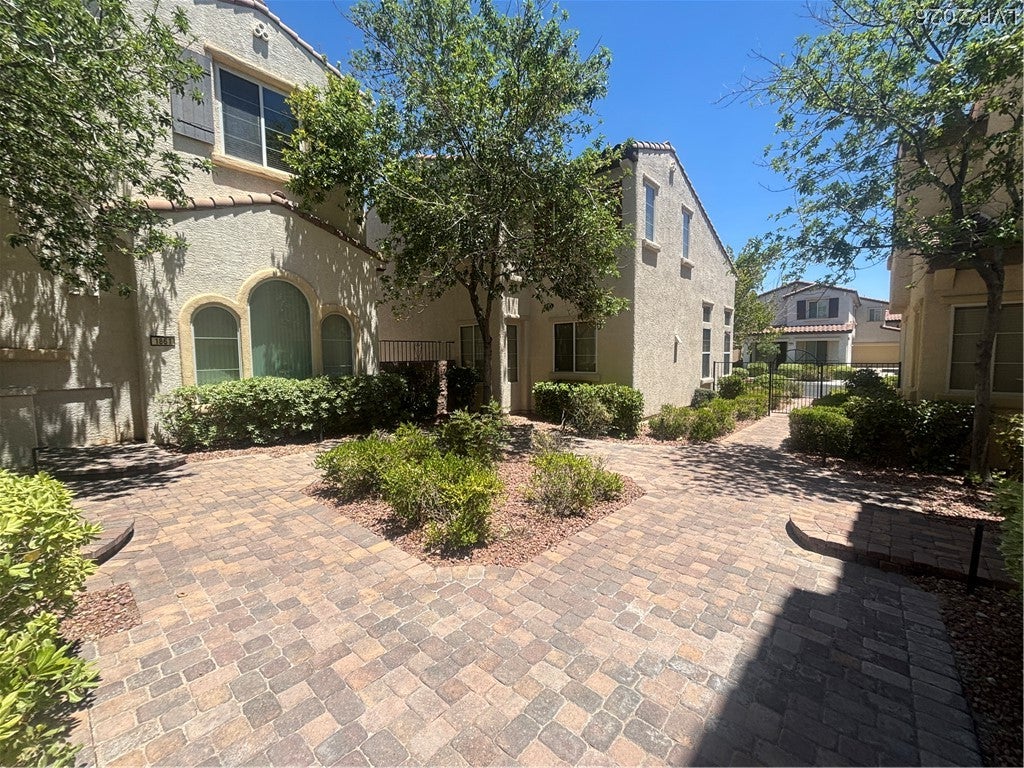 1895 Ardilea Street