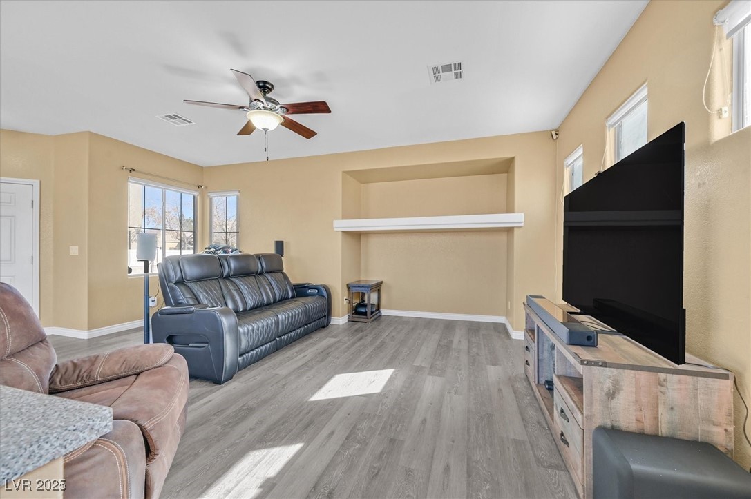 6329 Aloha Sue Street, North Las Vegas, Nevada image 4