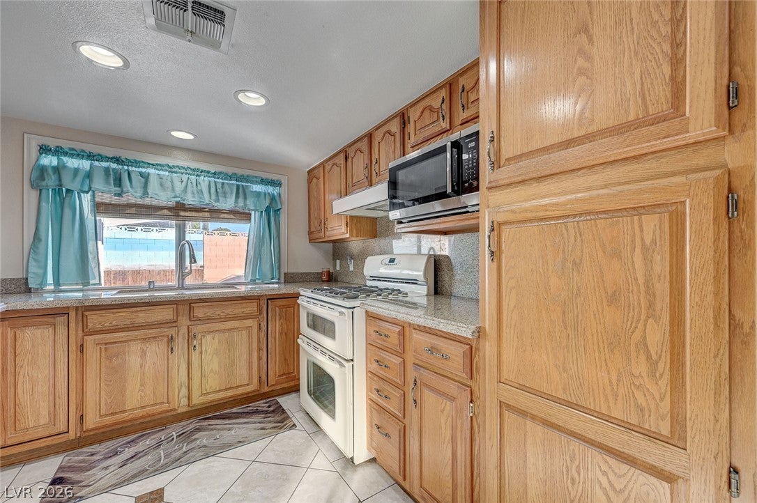 649 Paloma Drive