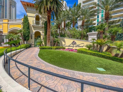 Photo of 2877 Paradise Road #2802, Las Vegas, NV 89109 (MLS # 2818713)