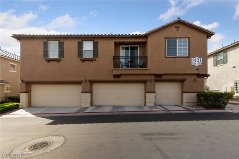 Townhouse For Sale - 9121 Ripple Ridge Avenue #101<br/> Las Vegas, NV 89149
