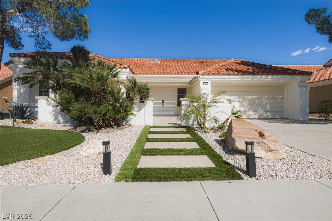 2920 Crown Ridge Drive
