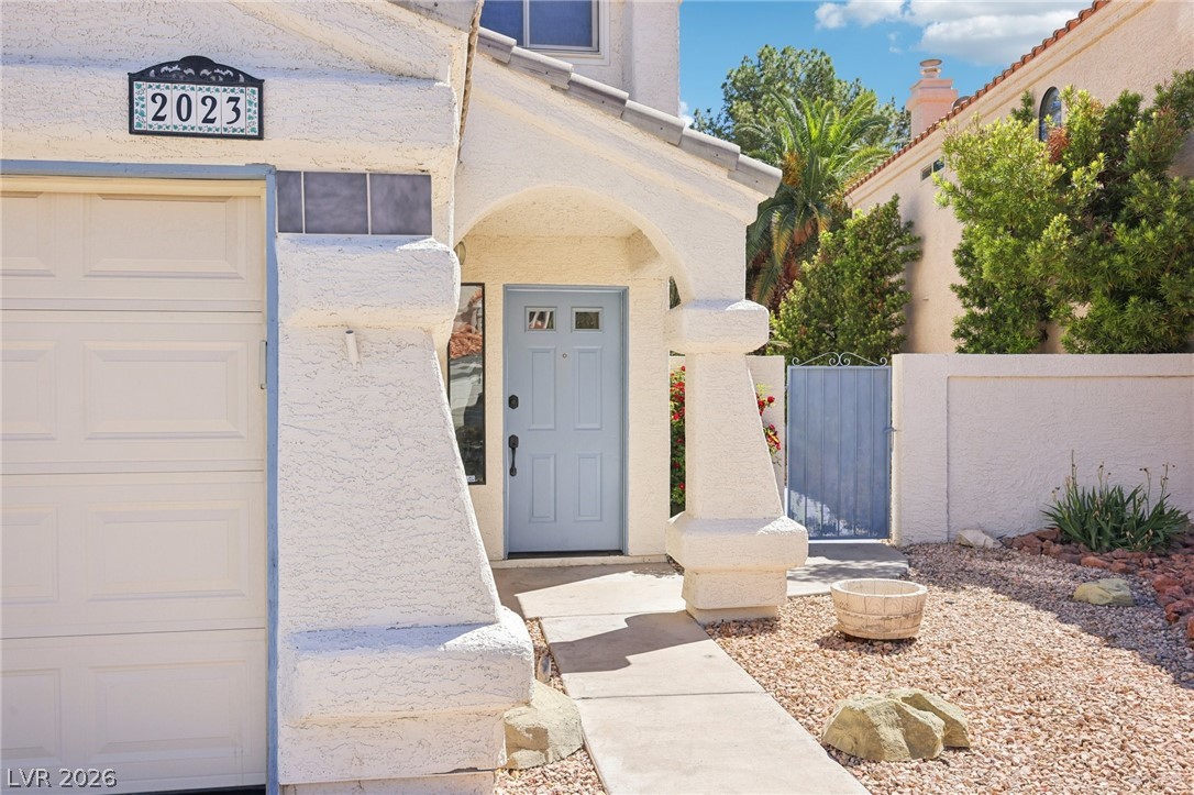 2023 Waverly Circle