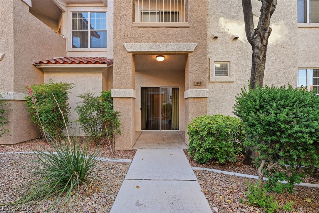 8555 W Russell Road 1048