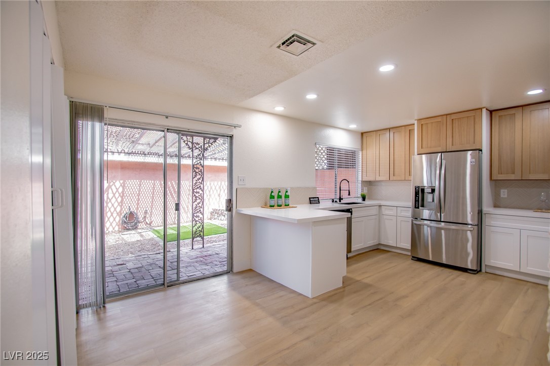 275 Pecos Way
