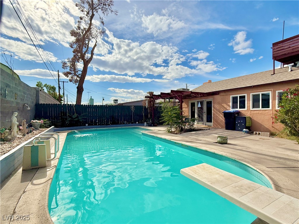 107 Elm Street, Henderson, Nevada image 2