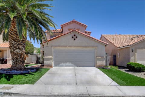 Homes For Sale - 6022 Evening View Street<br/> Clark County, North Las Vegas, NV 89031