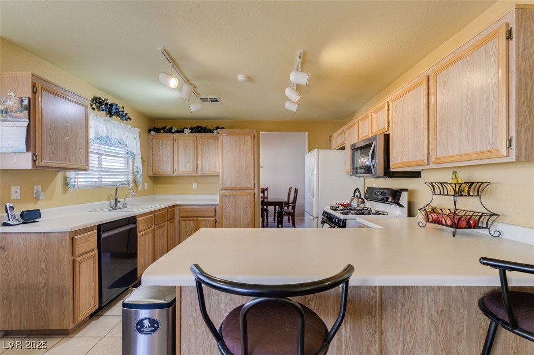 916 Carey Grove Avenue