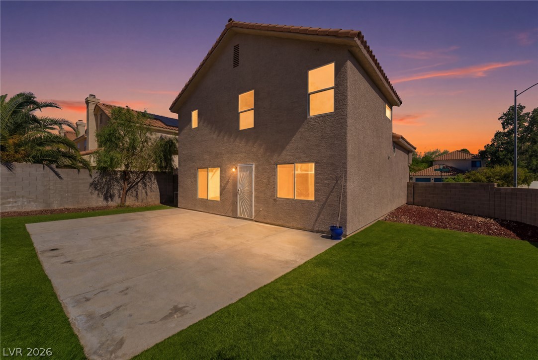 8301 Classic Villa Court
