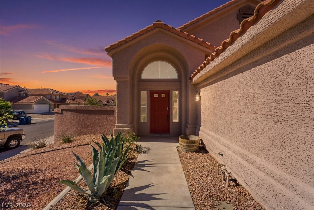 8301 Classic Villa Court
