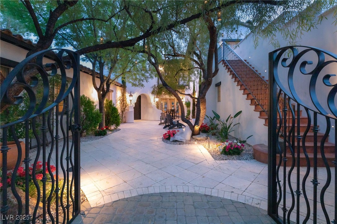 Las Vegas, Nevada 89141, United States, 4 Bedrooms Bedrooms, ,4 BathroomsBathrooms,Residential,Pending,14501