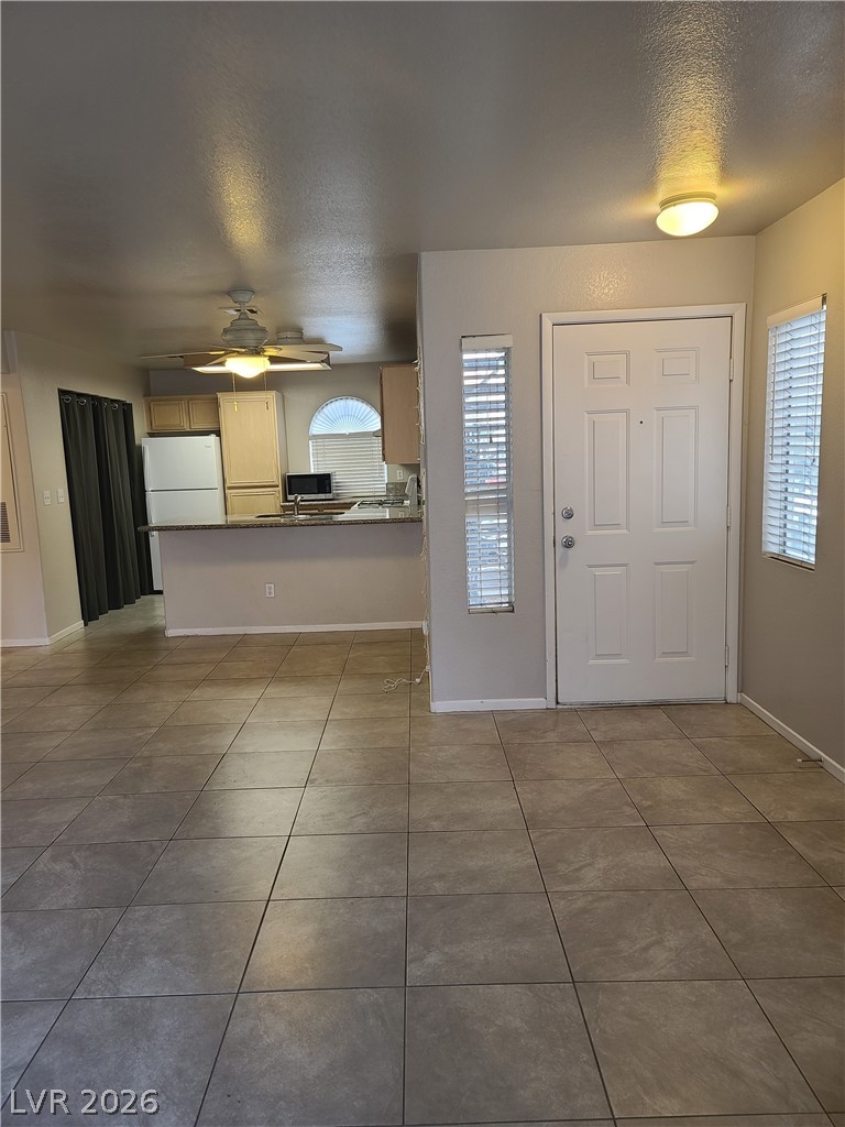 3125 N Buffalo Drive 1081