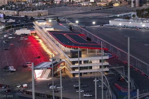 Photo of 135 E HARMON Avenue #2720, Las Vegas, NV 89109 (MLS # 2752129)