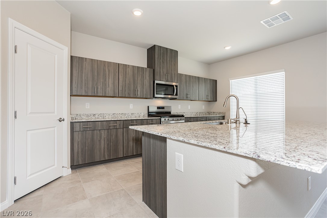 8913 Seal Cove Street