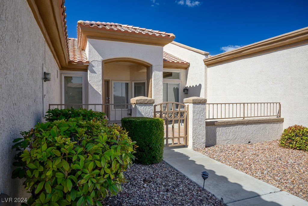 2733 Valley Downs Drive, Las Vegas, Nevada image 2