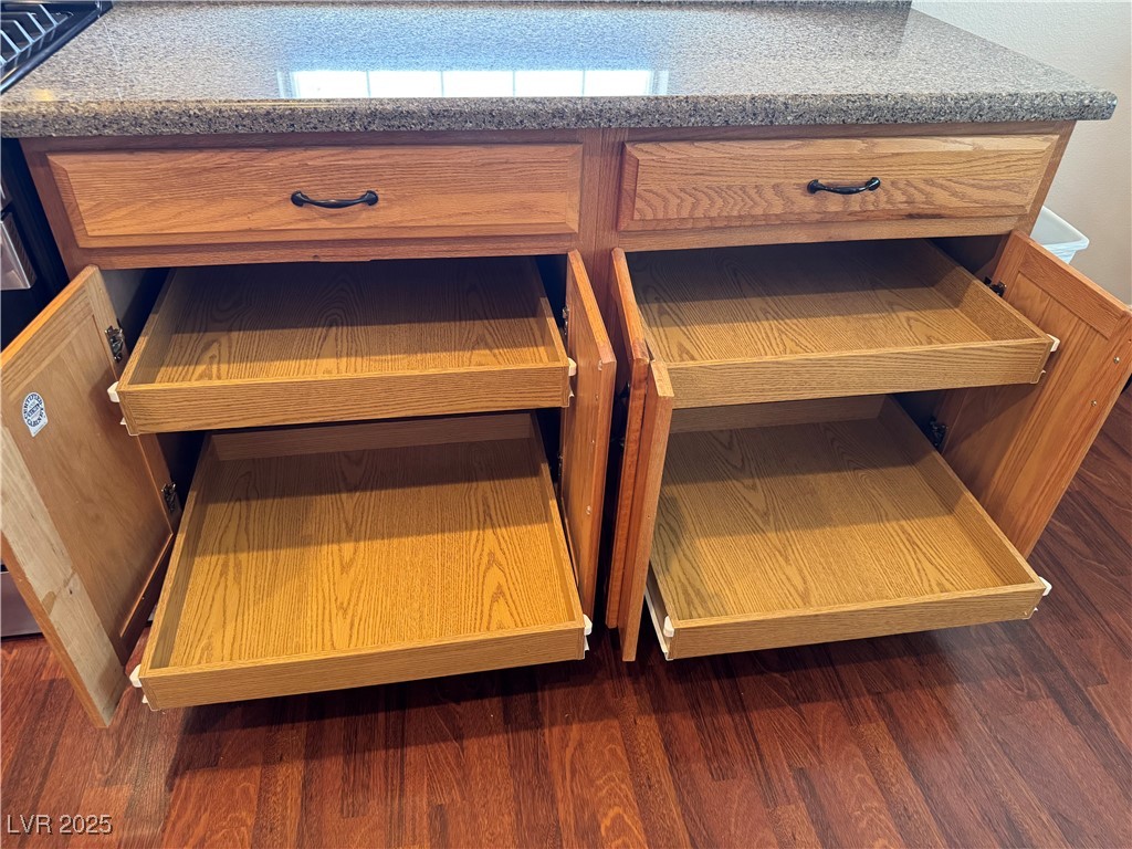 Henderson, Nevada 89012, United States, 2 Bedrooms Bedrooms, ,2 BathroomsBathrooms,Residential,Active,179695