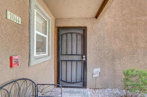 Condo For Sale - 555 E Silverado Ranch Boulevard #1044<br/> Clark County, Las Vegas, NV 89183