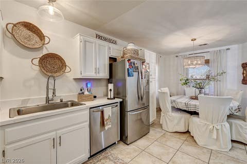 Townhouse For Sale - 216 Yardarm Way<br/> Clark County, Las Vegas, NV 89145