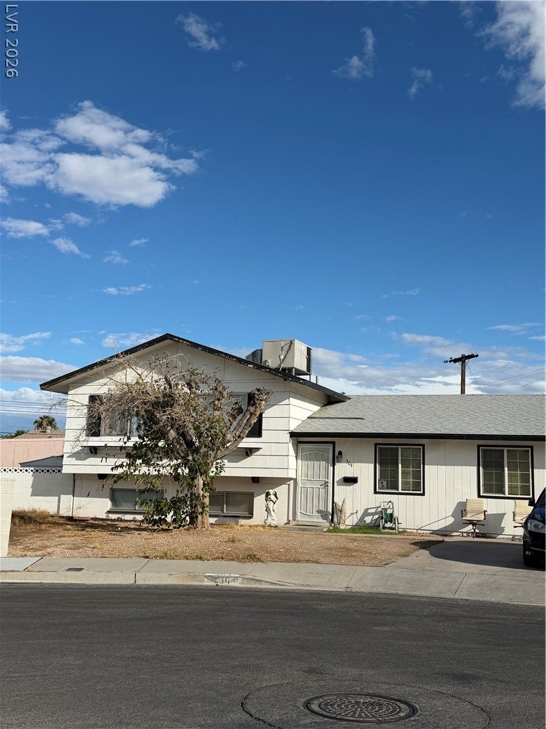 304 Fox Circle