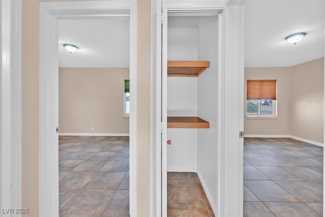 Henderson, Nevada 89015, United States, 3 Bedrooms Bedrooms, ,1 BathroomBathrooms,Residential,Pending,3108