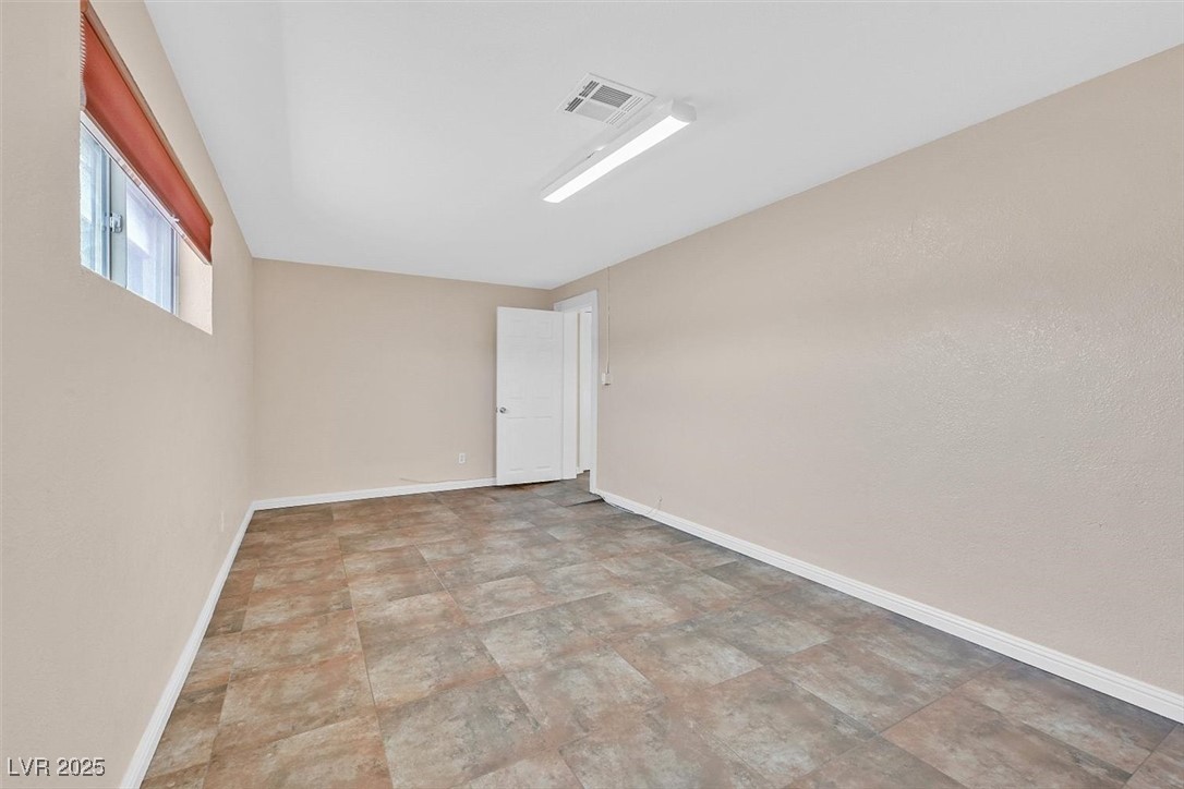 Henderson, Nevada 89015, United States, 3 Bedrooms Bedrooms, ,1 BathroomBathrooms,Residential,Pending,3108