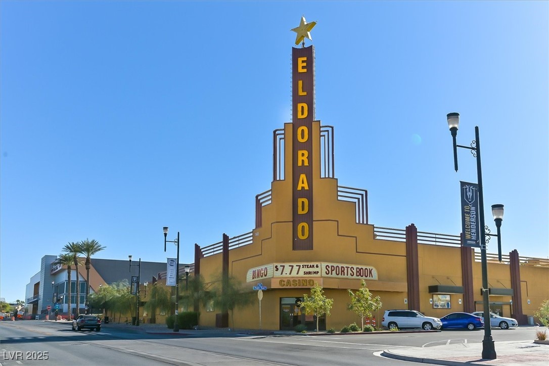 Henderson, Nevada 89015, United States, 3 Bedrooms Bedrooms, ,1 BathroomBathrooms,Residential,Pending,3108