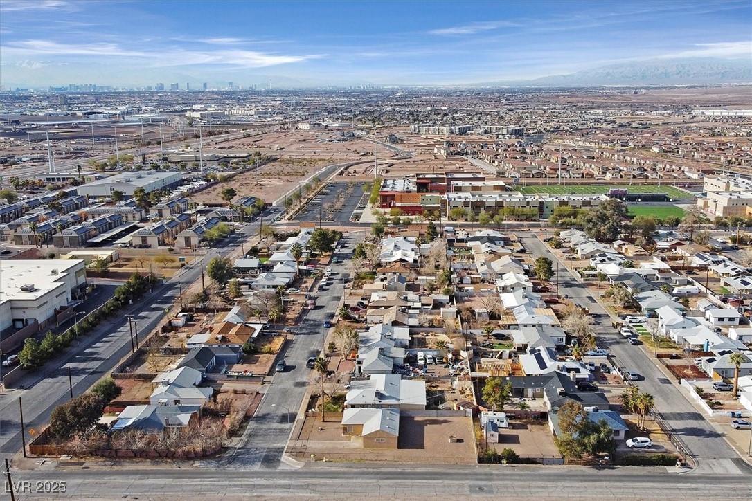 Henderson, Nevada 89015, United States, 3 Bedrooms Bedrooms, ,1 BathroomBathrooms,Residential,Pending,3108